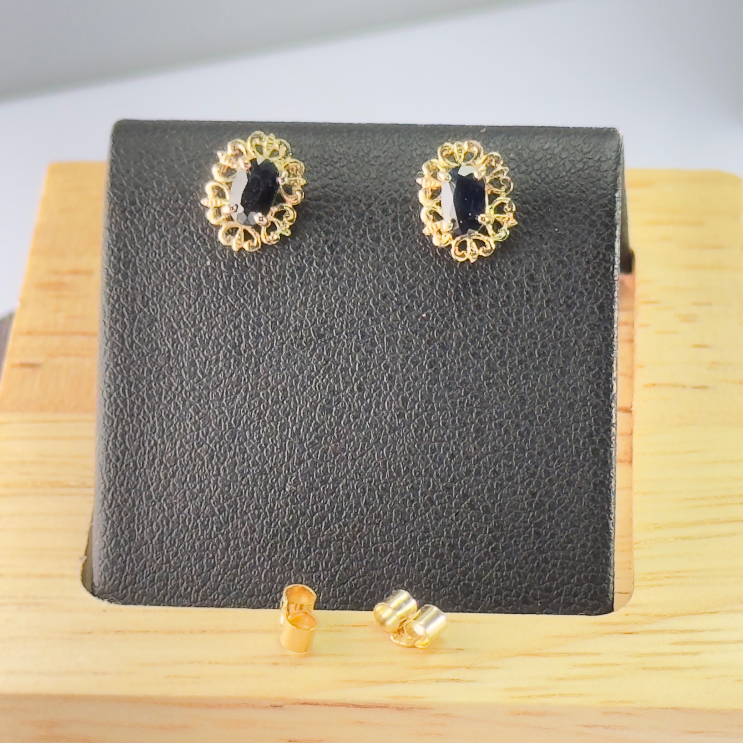 9ct Gold Sapphire Stud Earrings