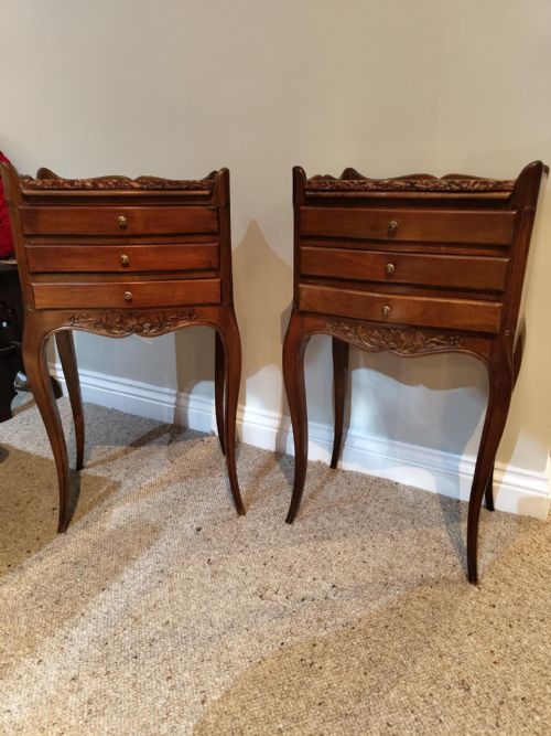 antique pair of bedside cabinets - CATEGORY: ANTIQUE CUPBOARDS - DATED 1920