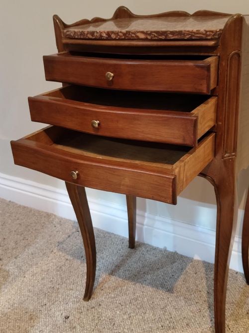ANTIQUE PAIR OF BEDSIDE CABINETS - ADDITIONAL PHOTO 2
