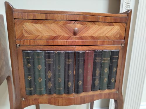ANTIQUE PAIR OF BEDSIDE CABINETS - ADDITIONAL PHOTO 2
