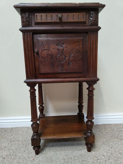 antique bedside cabinet - CATEGORY: ANTIQUE CABINETS - DATED 1900