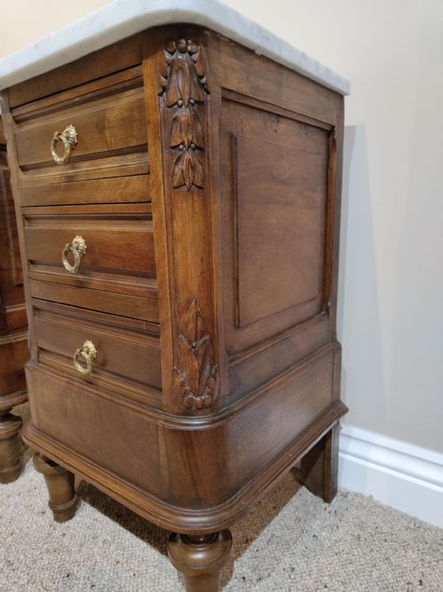 ANTIQUE PAIR OF BEDSIDE CABINET - ADDITIONAL PHOTO 9