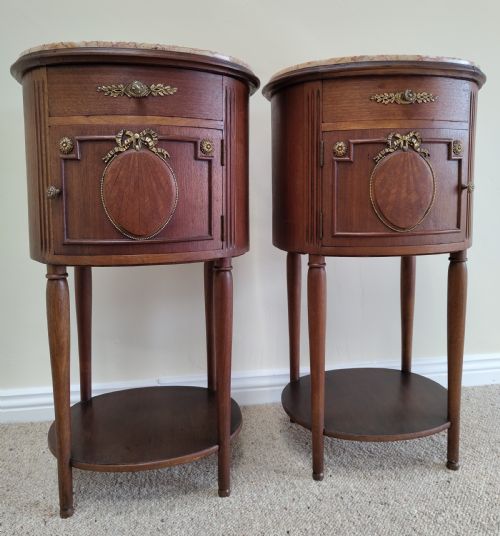 PAIR OF ANTIQUE BEDSIDE CABINETS - ADDITIONAL PHOTO 1