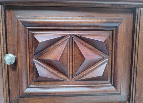 ANTIQUE PAIR OF BEDSIDE CABINETS - ADDITIONAL PHOTO 6