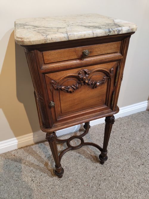 ANTIQUE BEDSIDE CABINET - ADDITIONAL PHOTO 8
