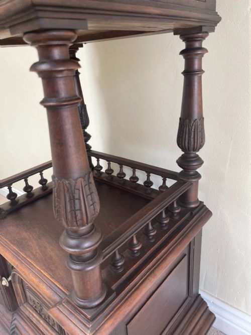 ANTIQUE BEDSIDE CABINET - ADDITIONAL PHOTO 4