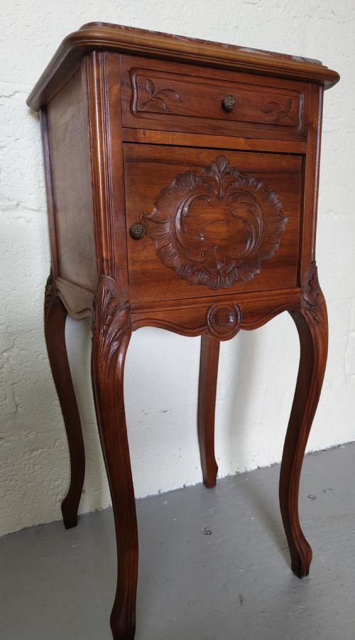 antique bedside cabinet - CATEGORY: ANTIQUE CABINETS - DATED 1910