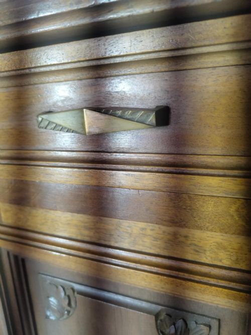 ANTIQUE PAIR OF BEDSIDE CABINETS - ADDITIONAL PHOTO 7