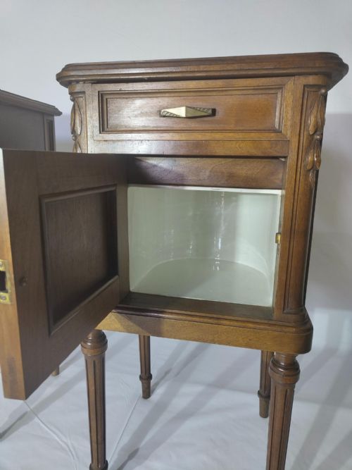ANTIQUE PAIR OF BEDSIDE CABINETS - ADDITIONAL PHOTO 8