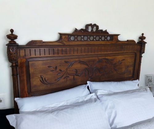 ANTIQUE DOUBLE BED - ADDITIONAL PHOTO 1