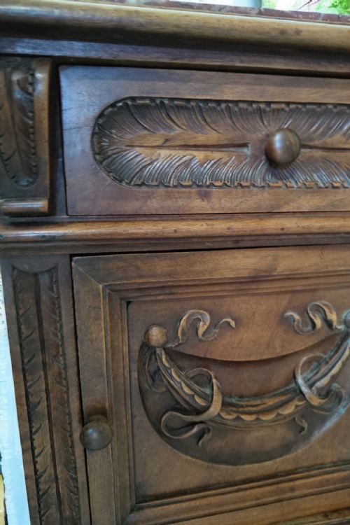 ANTIQUE BEDSIDE CABINET - ADDITIONAL PHOTO 3