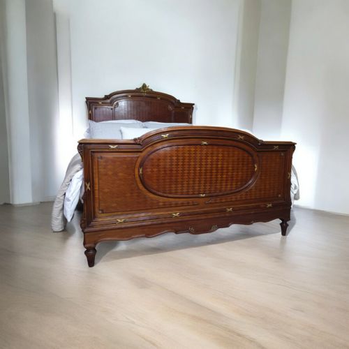 ANTIQUE KING SIZED BED - ADDITIONAL PHOTO 6