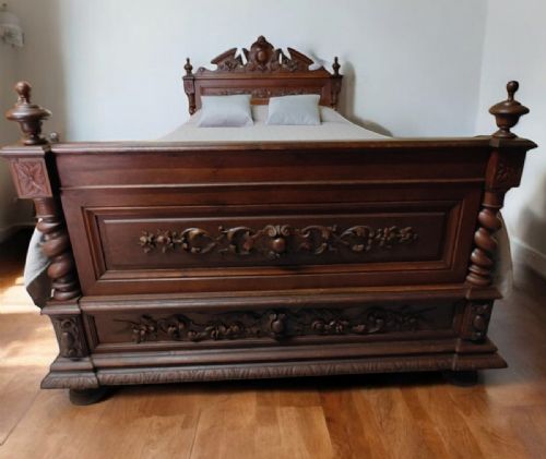 ANTIQUE KING SIZED BED - ADDITIONAL PHOTO 10