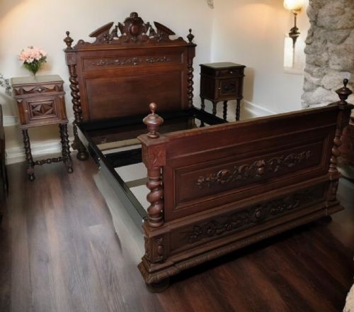 ANTIQUE KING SIZED BED - ADDITIONAL PHOTO 14