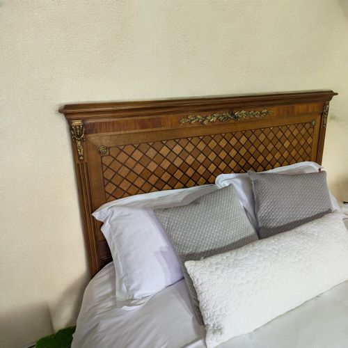 ANTIQUE KING SIZED BED - ADDITIONAL PHOTO 5