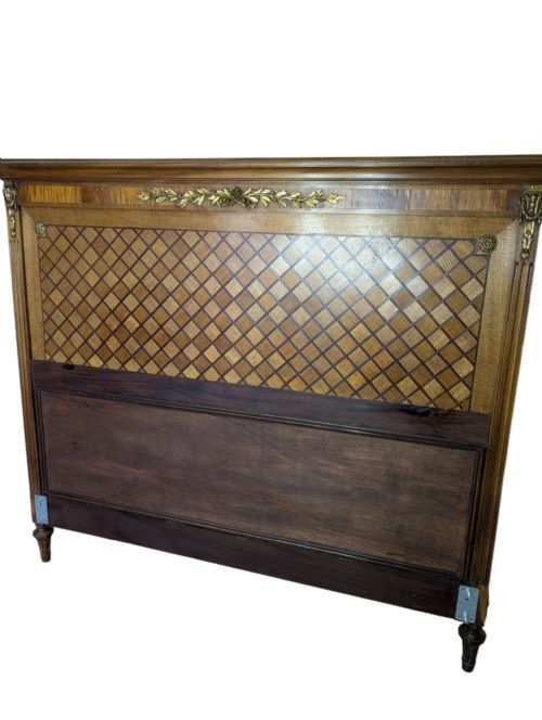 ANTIQUE KING SIZED BED - ADDITIONAL PHOTO 16