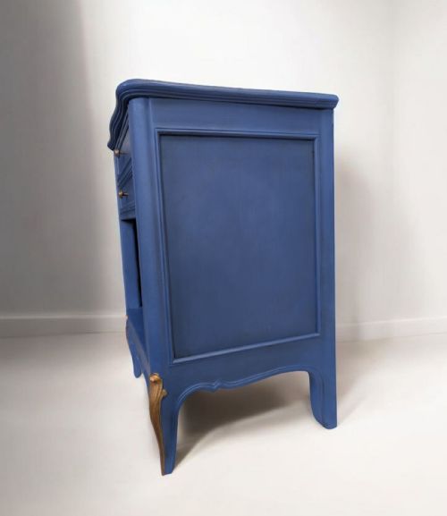 PAIR OR BEDSIDE CABINETS - ADDITIONAL PHOTO 12