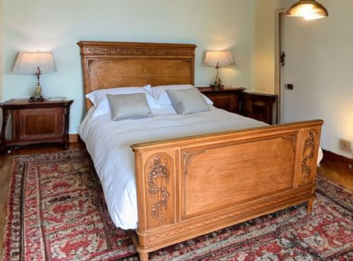 antique kiing sized bed - CATEGORY: ANTIQUE BEDS - DATED 1920