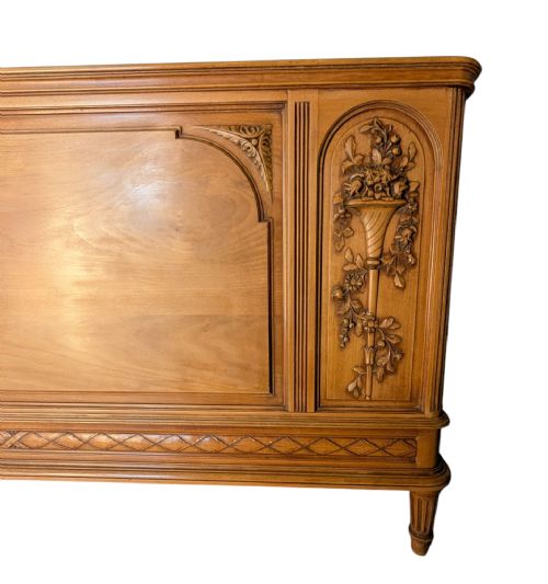 ANTIQUE KIING SIZED BED - ADDITIONAL PHOTO 6