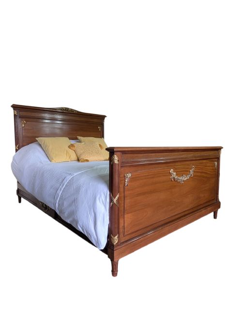 ANTIQUE KING SIZED BED - ADDITIONAL PHOTO 3