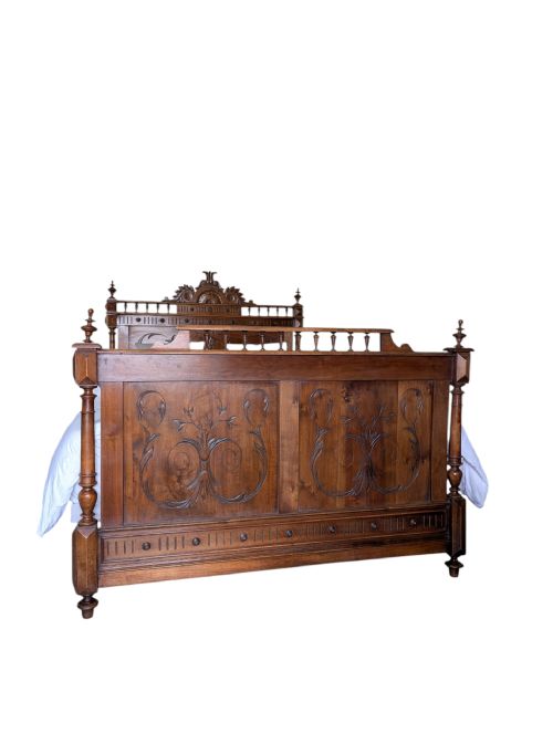 ANTIQUE KING SIZED BED - ADDITIONAL PHOTO 2