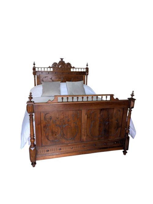 ANTIQUE KING SIZED BED - ADDITIONAL PHOTO 3