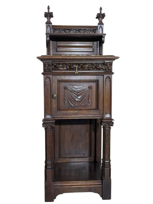 PAIR OF BEDSIDE CABINETS - ADDITIONAL PHOTO 1