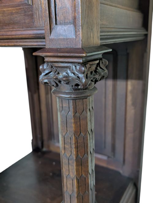 PAIR OF BEDSIDE CABINETS - ADDITIONAL PHOTO 6