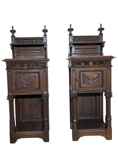 PAIR OF BEDSIDE CABINETS - ADDITIONAL PHOTO 11