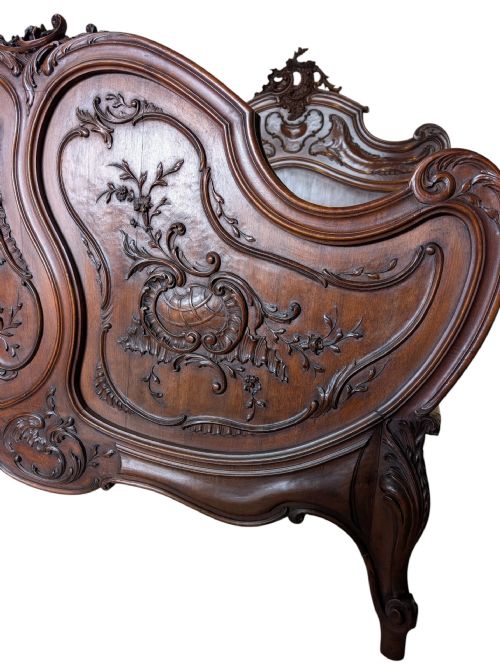 ANTIQUE KING SIZED BED - ADDITIONAL PHOTO 6