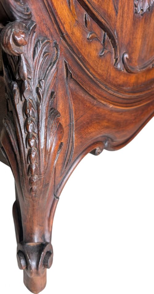 ANTIQUE KING SIZED BED - ADDITIONAL PHOTO 17
