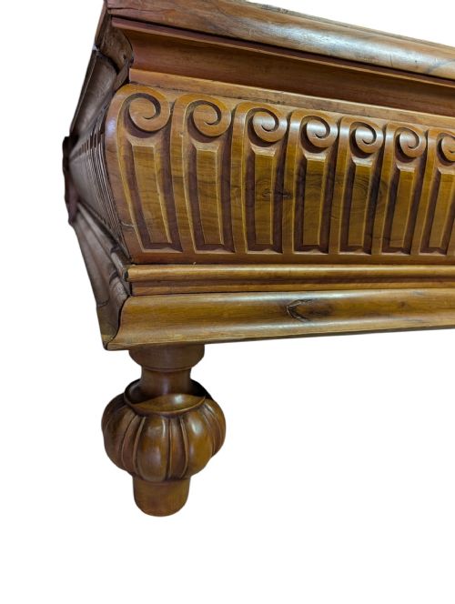 SUPER KING SIZED ANTIQUE BED - ADDITIONAL PHOTO 13