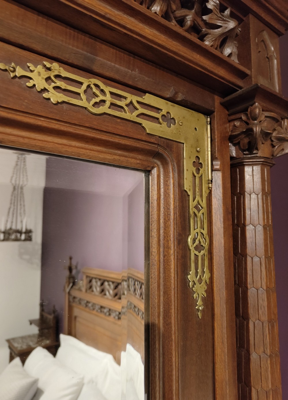 Antique Bedroom Suite  View XI