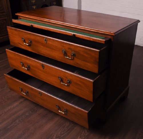 fig 3. Mahogany bachelor chest of drawers
