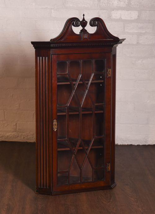 Mahogany Edwardian Corner Cabinet with Horn Top