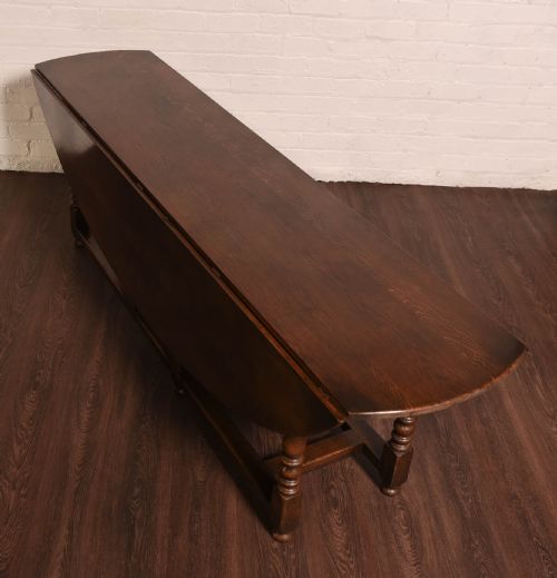 Large 17th Century Manner Oval Formed Wake Table
