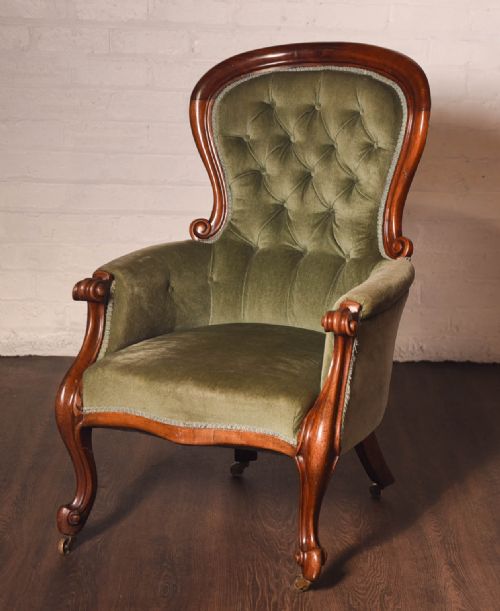 Victorian Button Back Mahogany Arm Chair