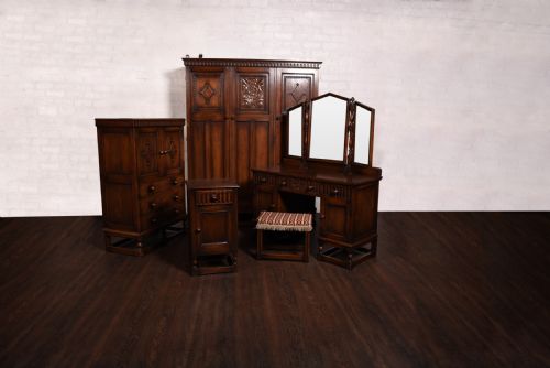 Carved Oak 5 Piece Bedroom Suite