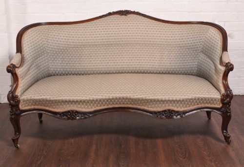 Stunning Victorian Carved Mahogany Settee
