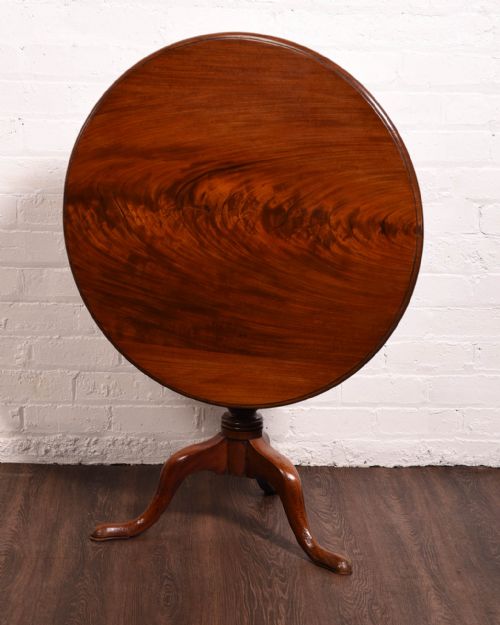Georgian Flame Mahogany Snap Top Supper Table