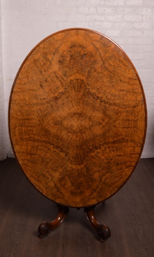 Stunning Victorian Burr Walnut Snap Top Loo Table