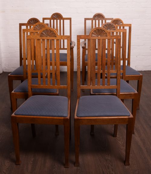 Superb Set of 8 Oak Arts and Crafts Chairs