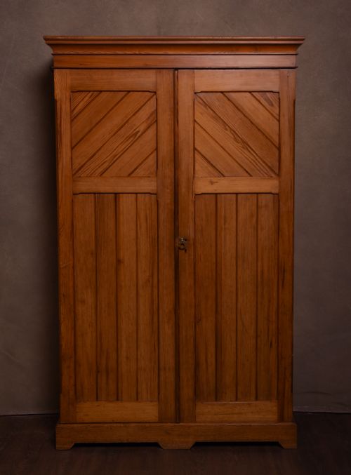 Scottish Pitch Pine 2 Door Wardrobe