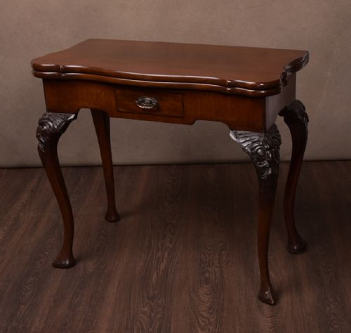 Stunning 19th Century Mahogany Fold Over Card Table