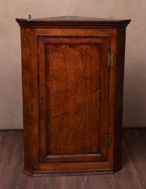 Georgian Oak Hanging Corner Cabinet