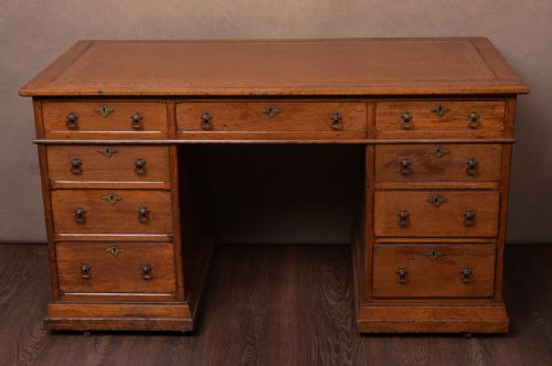 Edwardian Oak Knee Hole Writing Desk