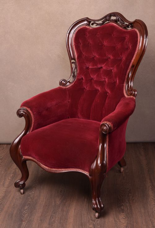 Fabulous Victorian Mahogany Button Back Arm Chair