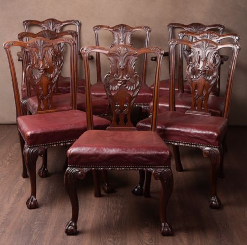 Fantastic Set of 8 Carved Chippendale Style Chairs