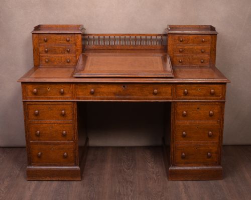 Quality Victorian Oak Pedestal Dickons Desk