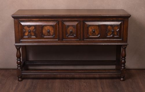 Fantastic Oak Sideboard